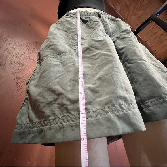 Casual Women's Gray Cargo Shorts - Picture 6 of 7